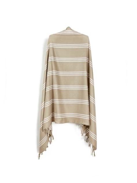 poncho bak